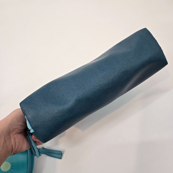 Oscardo Maxine Noel Mother Earth Cosmetic Bag 3 Piece Set First Nations Artist - Picture 7 of 12